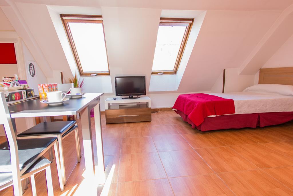Apartamentos Madrid Centro エクステリア 写真