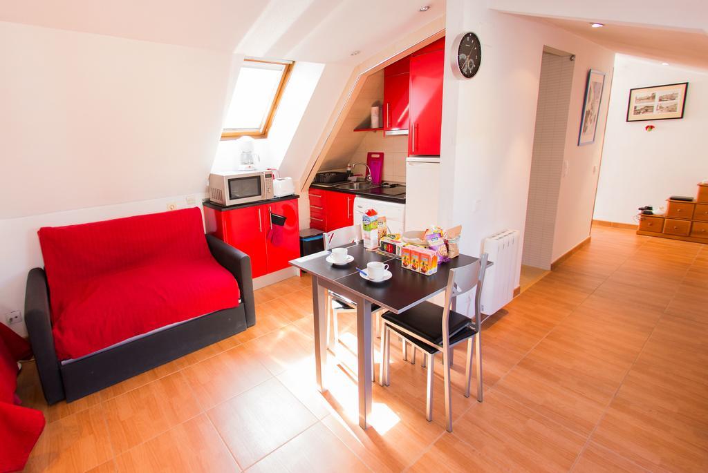 Apartamentos Madrid Centro エクステリア 写真
