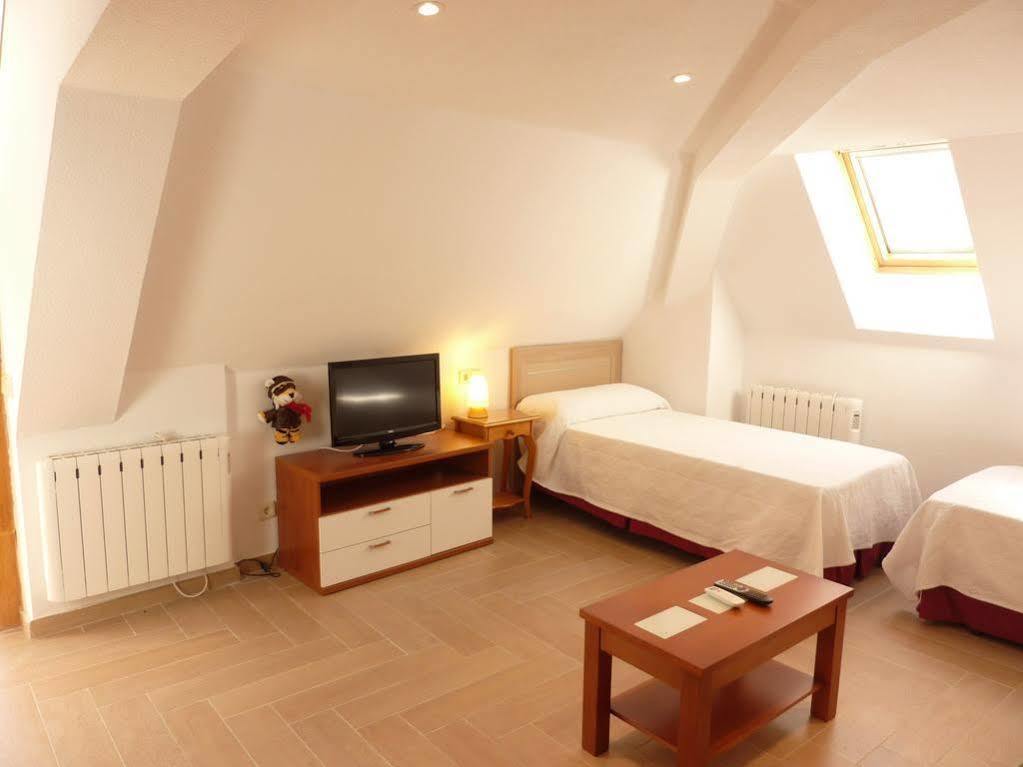 Apartamentos Madrid Centro エクステリア 写真