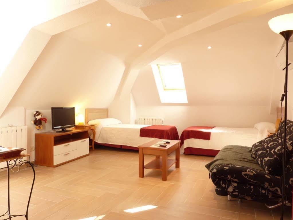 Apartamentos Madrid Centro エクステリア 写真